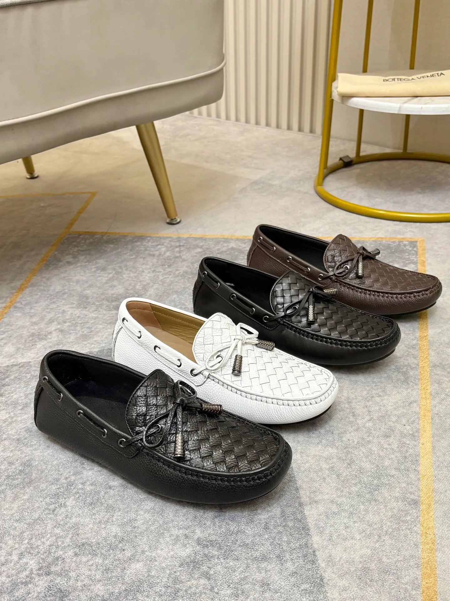 P420💰 (Niu Li + Niu Pad) [BV] The latest hot style‼ ️Casual men's shoes, uppers imported first-layer cowhide ➕Full imported cowhide lining✔️Exquisite workmanship, excellent foot feel, special rubber soles✔️, cool and fashionable, the latest fashion, fashionable outsole, hurry up.  Code number: 38-44 (can be customized to 37.45, non-refundable)